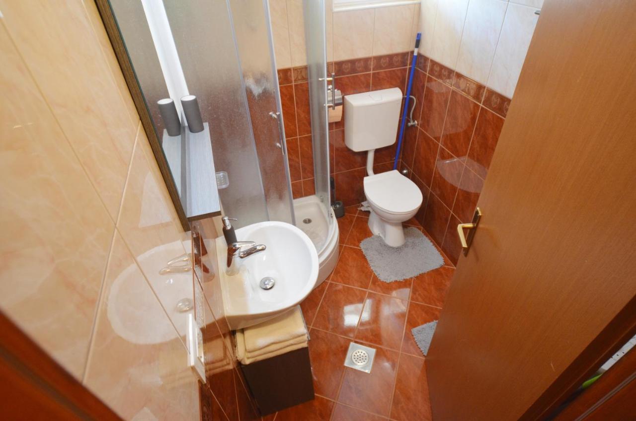 Rita Apartment Cocaletto Ровин Екстериор снимка